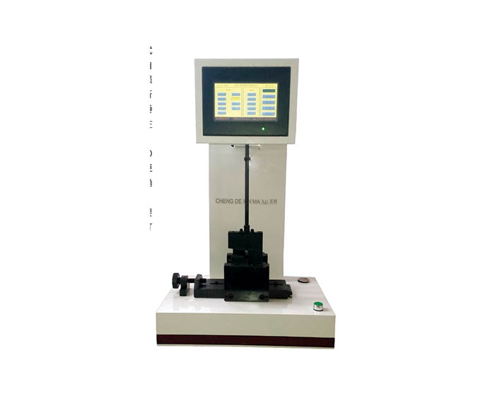 XJJD系列數(shù)顯式簡(jiǎn)支梁沖擊試驗(yàn)機(jī)